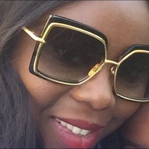 Meet your Posher, Amina